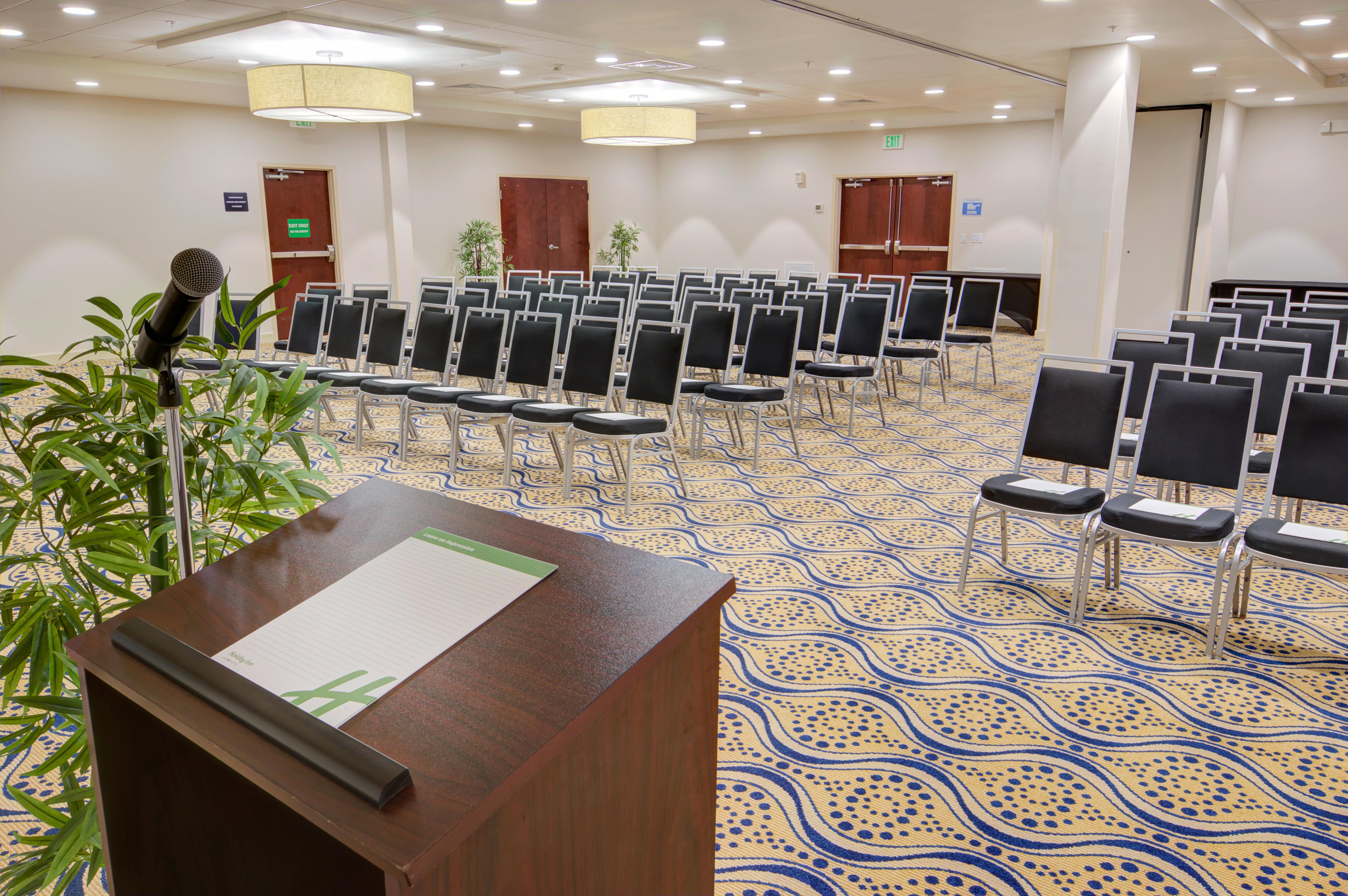 Holiday Inn Gainesville-University Center By Ihg Ngoại thất bức ảnh