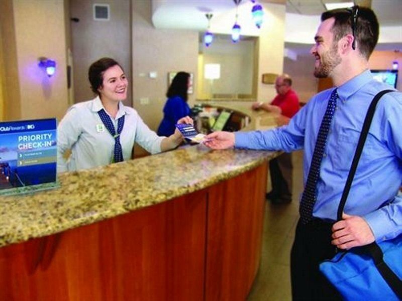 Holiday Inn Gainesville-University Center By Ihg Ngoại thất bức ảnh
