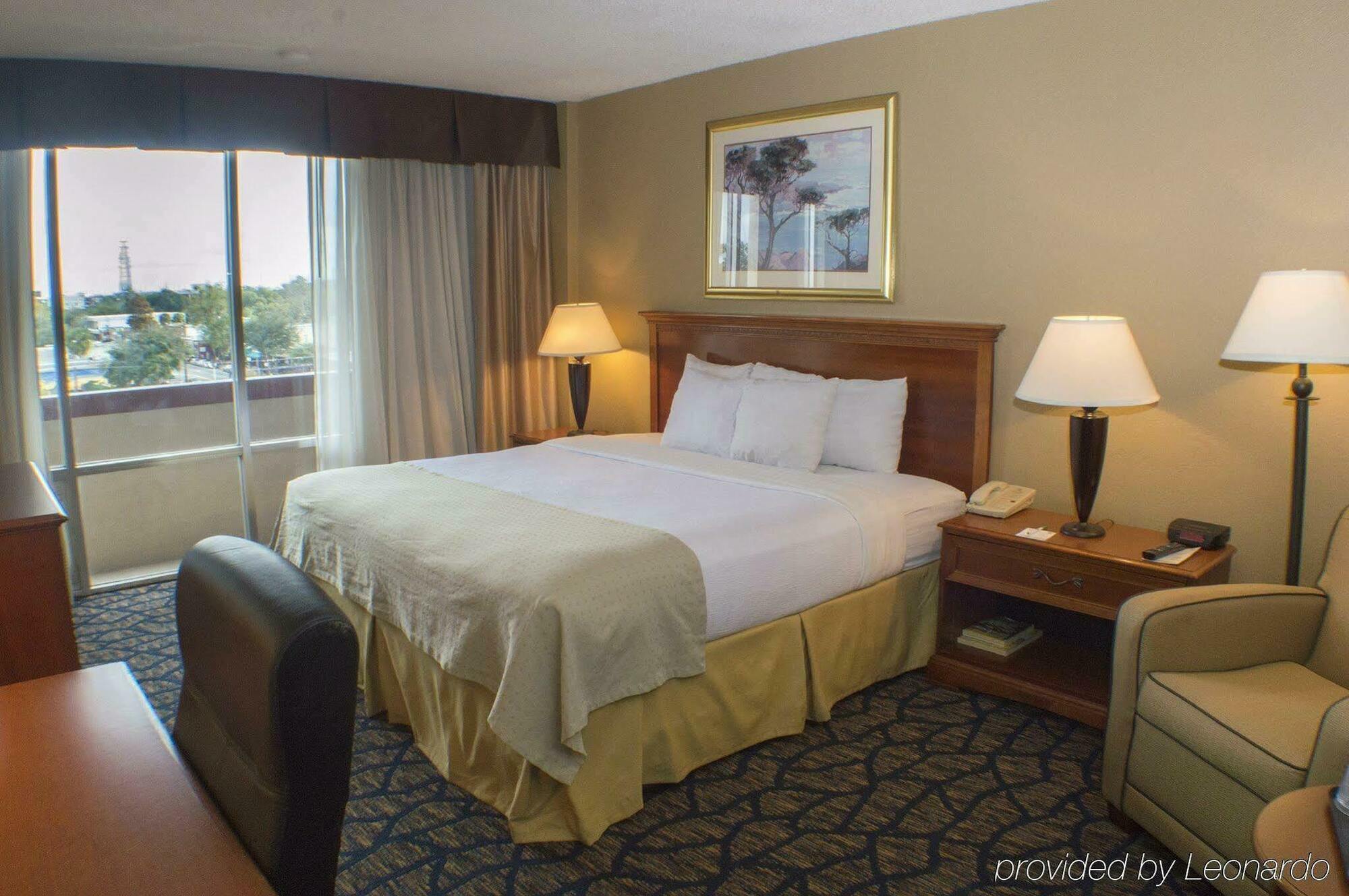 Holiday Inn Gainesville-University Center By Ihg Ngoại thất bức ảnh